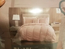 VCNY Home 4 Piece Pink Seersucker Stripe KING Comforter Set