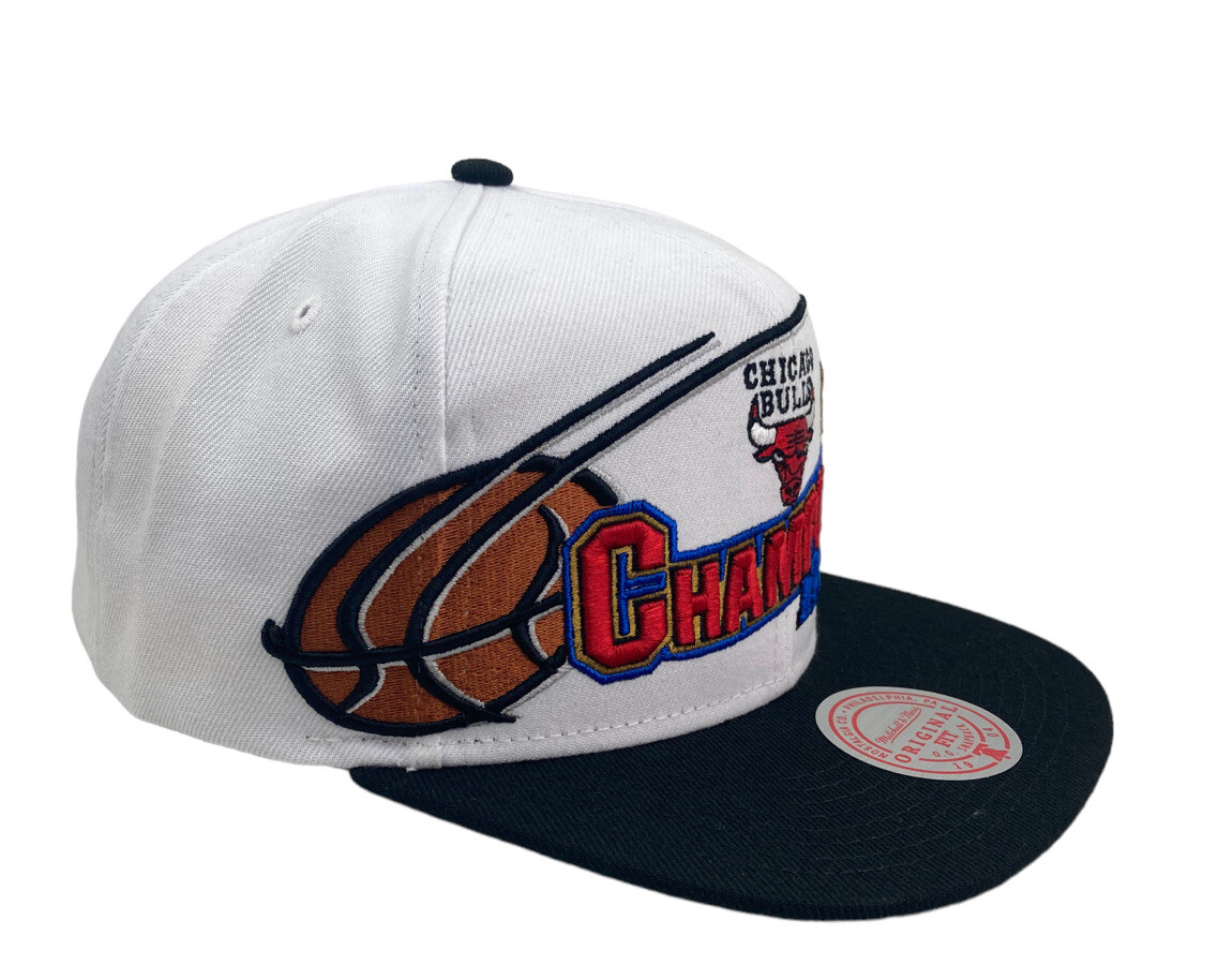 CHICAGO BULLS ヴィンテージ キャップ ホワイト/ブラック Chicago bulls NBA 96 Champions Wave 2t Snapback Mitchell
