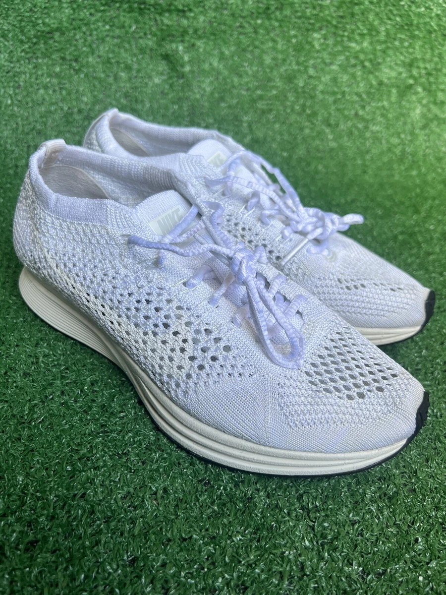 Nike flyknit racer weiß hotsell
