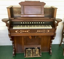 1893 Antique Pump Organ by Chicago Cottage Organ Co. - Model 96. Original.