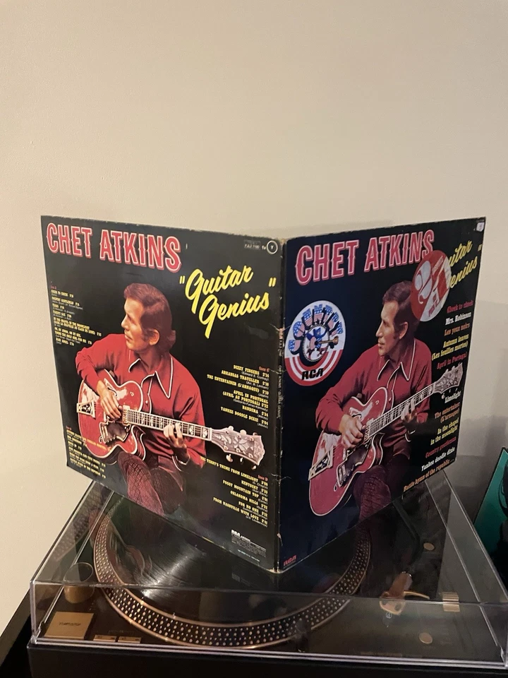 VTG Chet Atkins - 1976 - "Guitar Genius"- RCA Double LP Vynil Recording France - Image 2 of 3