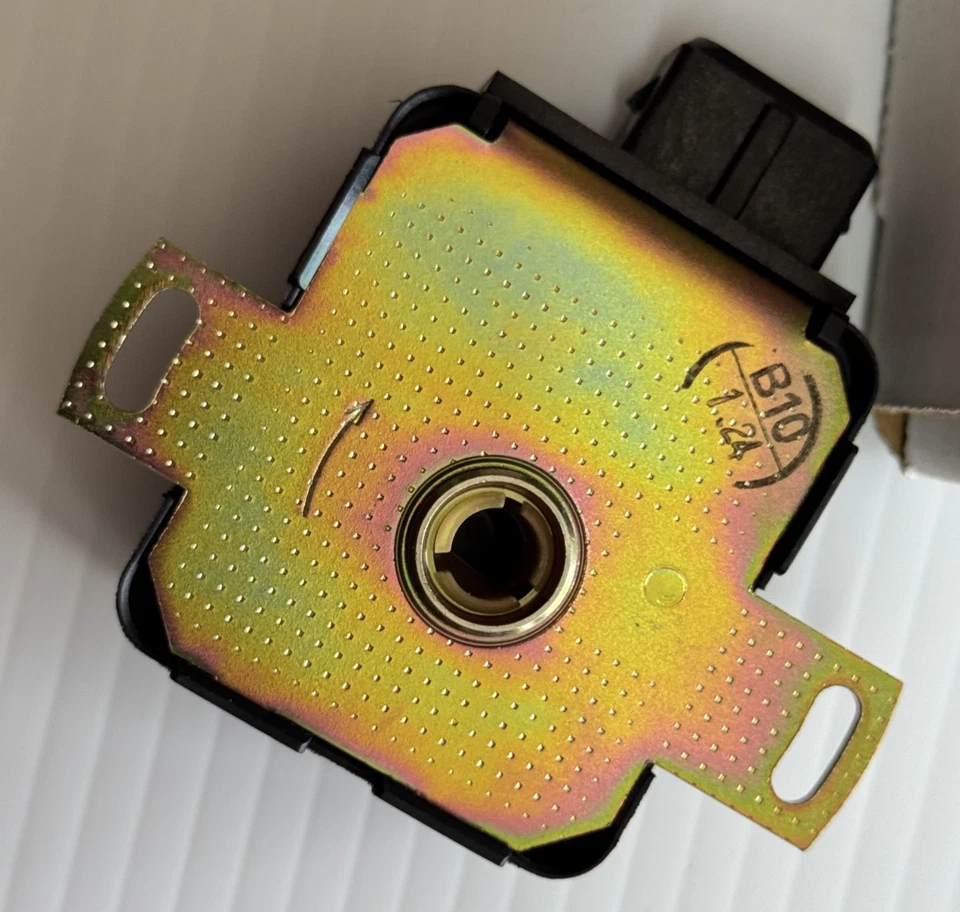 GENUINE MAZDA Throttle Position Sensor #B630-18-911 - Image 3 of 4