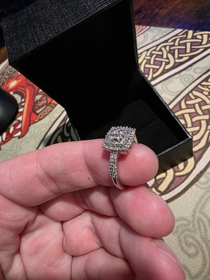 Kay Jewelers Baguette & Round-Cut Diamond Double Halo Promise Ring 1/2 ct - Image 2 of 4