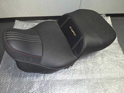 Original Harley-Davidson Sitzbank  CVO Touring Roud  Glide Sitzheizung 52000675