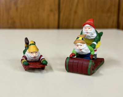 Department 56  TESTING THE TOYS Dickens' Heitage Village Collection