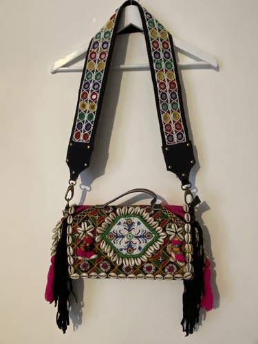 HANDMADE BOHO HIPPIE BAG WITH VINTAGE ARTISAN HAND EMBROIDERY & BEADS WORK - Picture 3 of 24