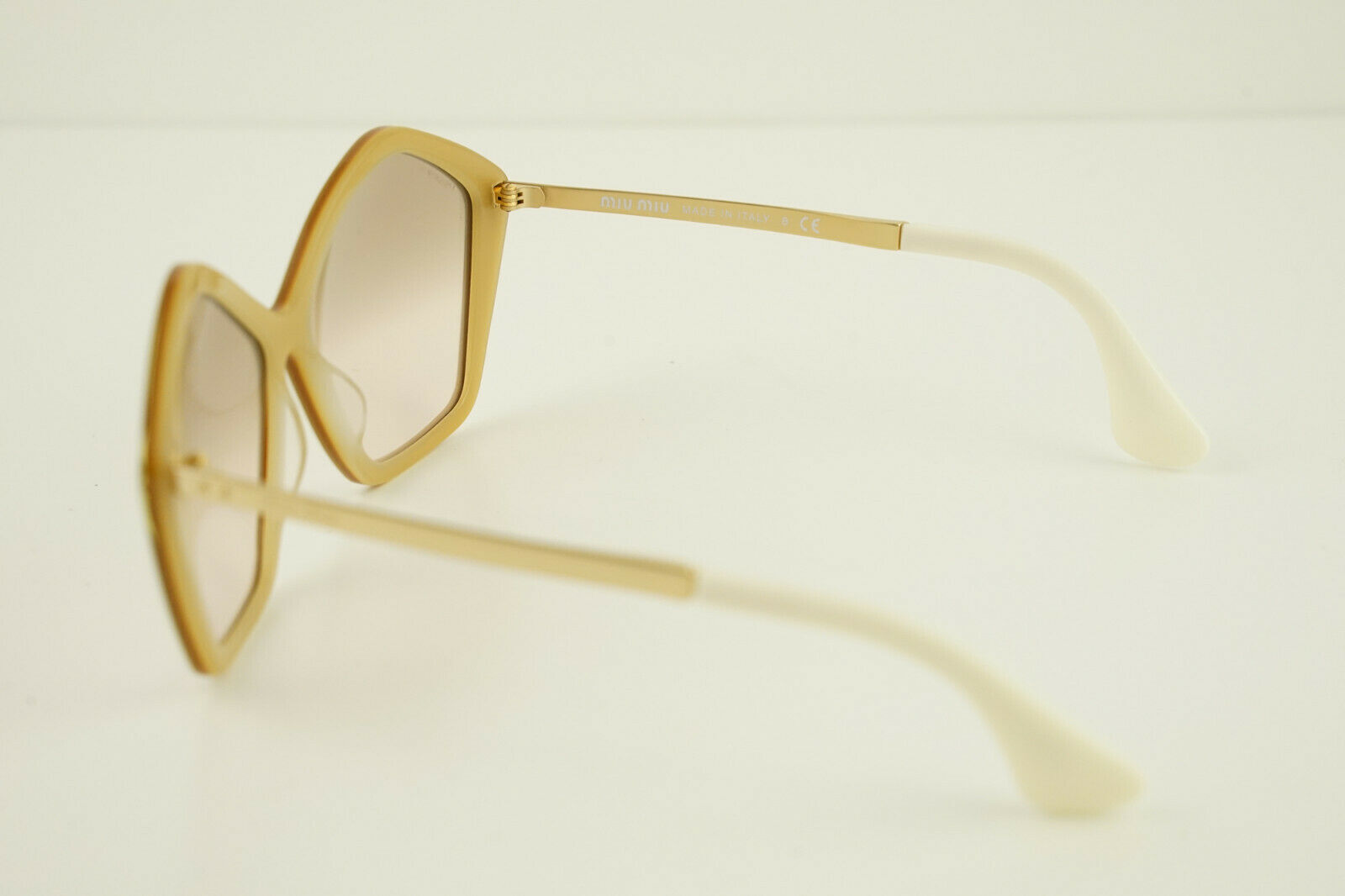 MIU MIU SMU 11N 57-14 White Gold KAT-1J1 135 1N Sungl… - Gem display picture 2