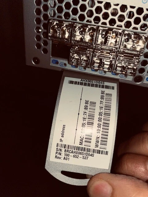 EMC DS-5300B 80-Ports 100-652-537 Switch w/ SFP Dual powersupply - Image 3 of 4