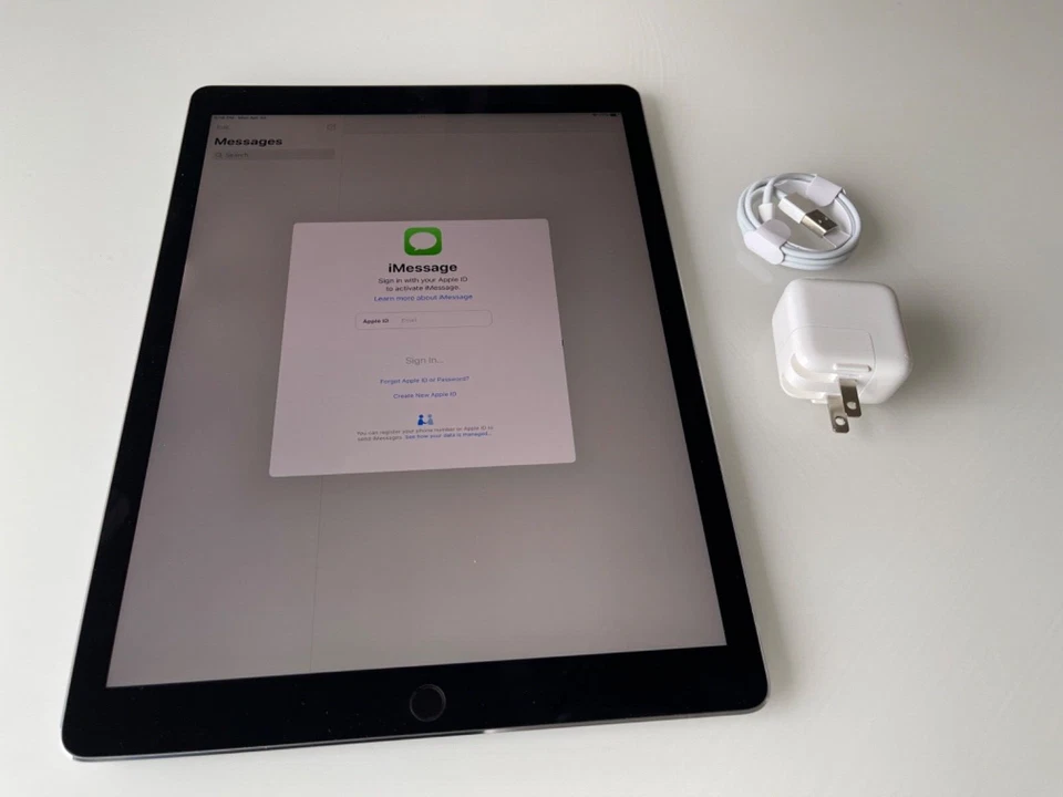 Apple iPad Pro 12.9" 2nd Gen (WiFi) 256GB Space Gray - Image 4 of 4
