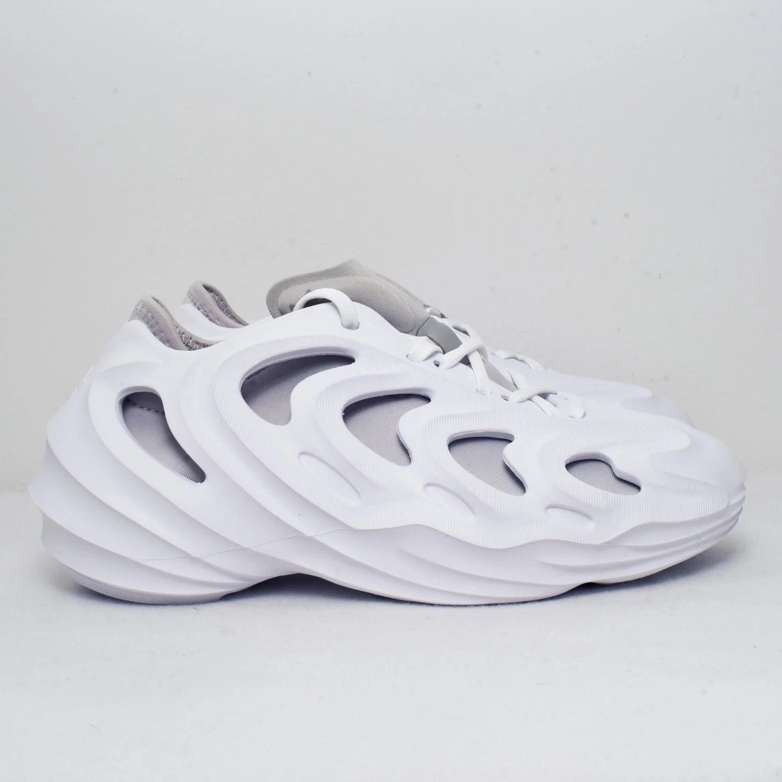 Scarpe Adidas Originals adiFOM Q J Cloud bianche HQ1648 taglia uomo 4 donna 5