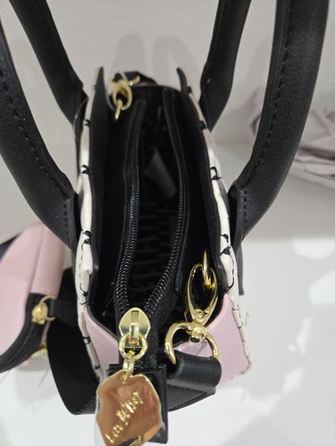 Cartera pequeña BETSEY JOHNSON para mujer nueva con etiquetas mango superior, correa para el hombro, monedero - Imagen 11 de 12