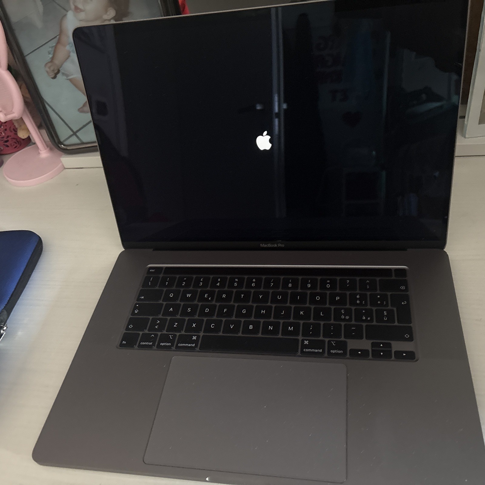 Apple MacBook Pro 13,3" (512GB SSD, Intel Core i5 10a gen, 3,80 GHz, 16GB)