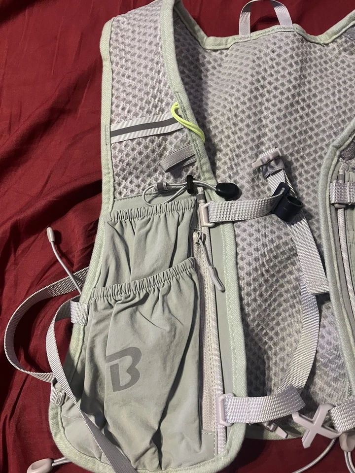 BECOJADDE 跑步背心保湿包 - 5L 轻量级 - 徒步旅行,步道 - 绿色 — 第 3/4 张图片