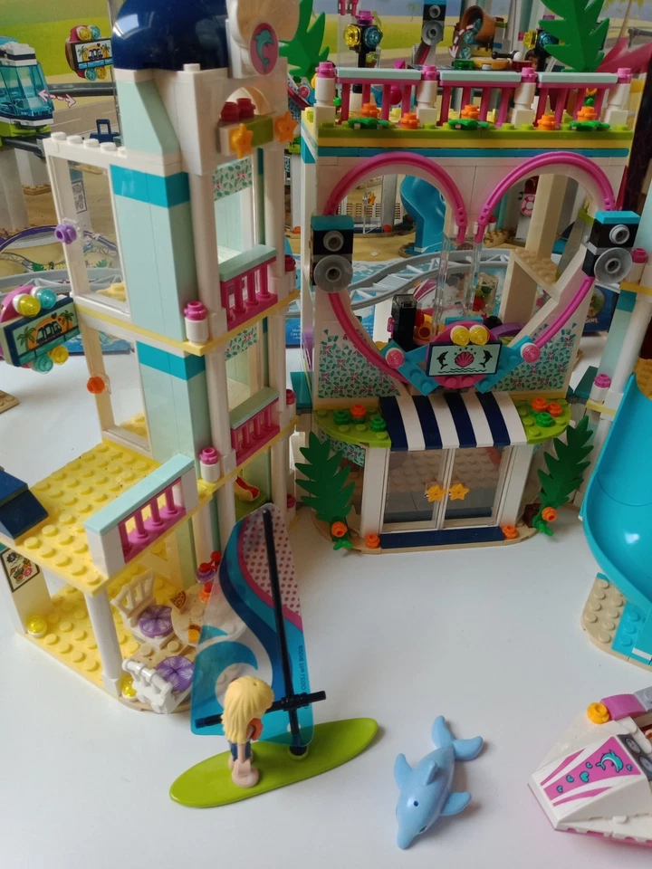 LEGO Friends 41347 Heartlake City Resort, photo 4 sur 5