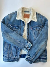 Levi’s Sherpa Trucker Jacket Men’s Small Blue Denim Lined Coat Snap Buttons