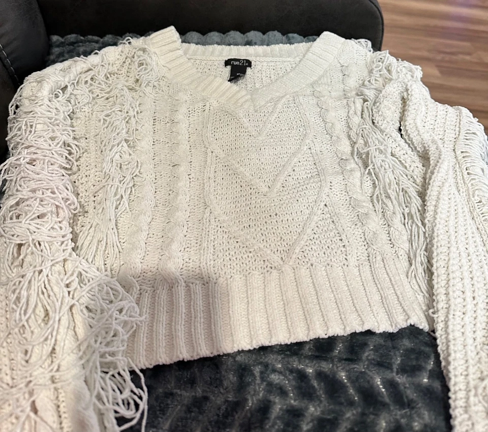 Novo Suéter de Malha Rue21 Cropped Franja Cabo Tamanho XS - Imagem 3 de 4