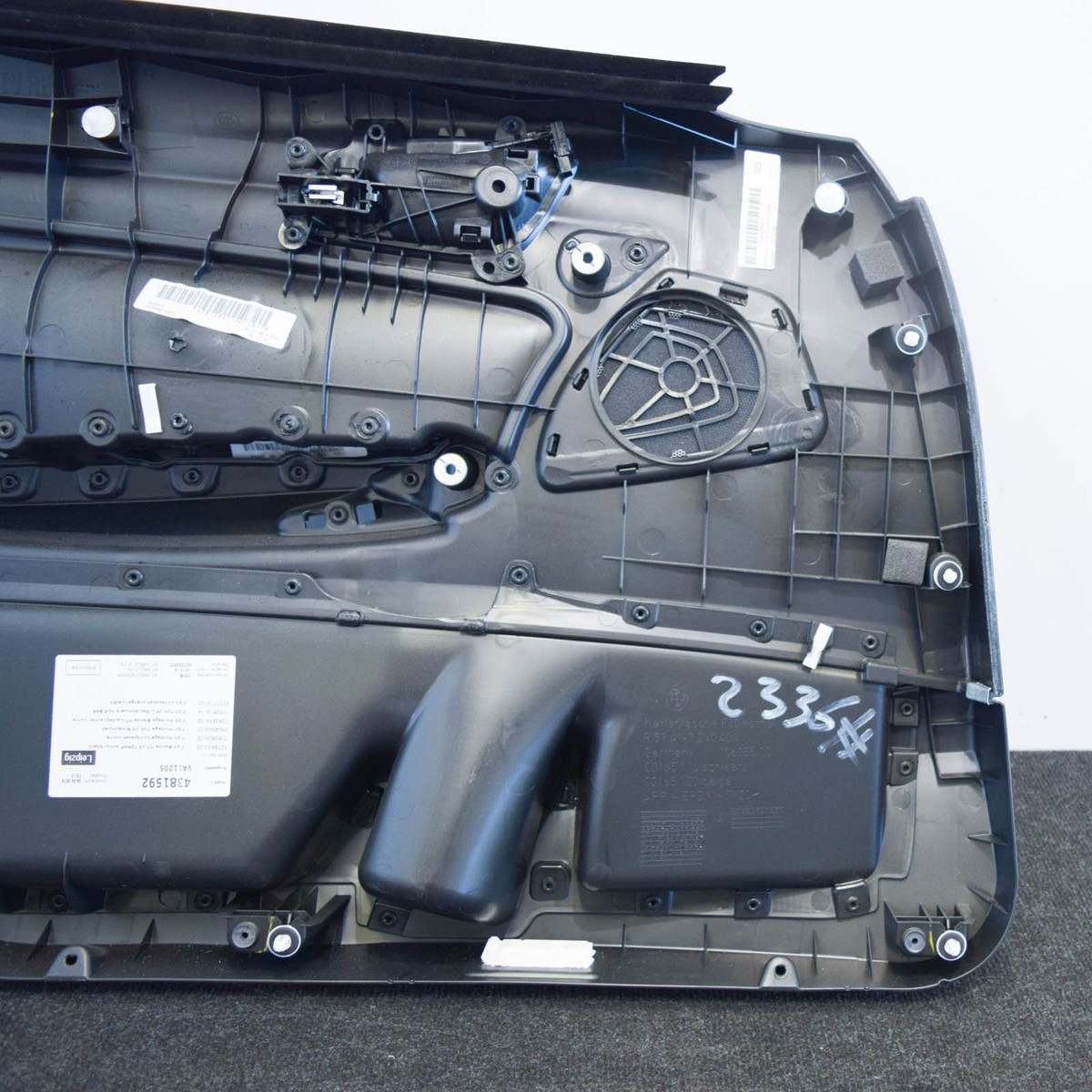 Console Centrale Pour BMW 1 F20 M140i 250kw - Conduite à Droite (RHD) - Année 2018 - Occasion Avec Rayures