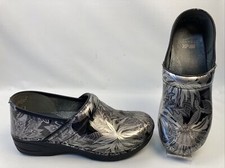 Dansko Ladies XP 2.0 Black Floral Tooled Leather Clog US Size 10-10.5 41 EU 