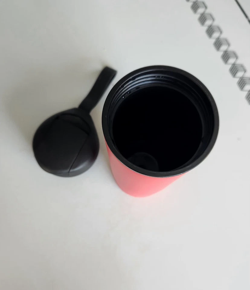 MIGHTY MUG Travel Mug Solo 18 oz - THAT WON'T FALL OVER with Loop - Image 2 of 3