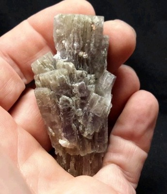 2.5'' PURPLE ARAGONITE CLUSTER from Spain 