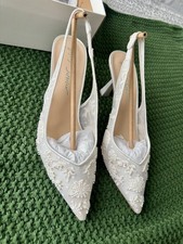 Betsey Johnson Ivory Floral Beaded Slingback Pointed Toe Heels US 8 M