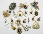 S8 Vintage Jewelry Lot 20pcs Pendant Brooch Cameo Horse Gold multi color stones