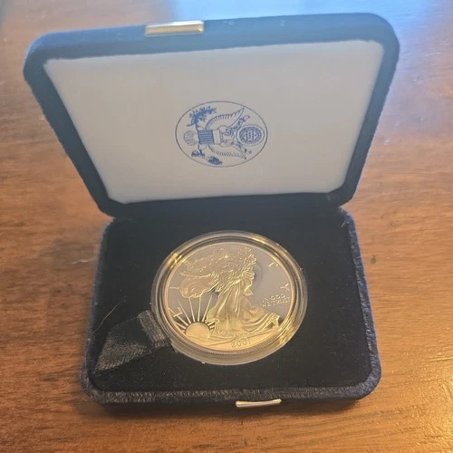 2001-W $1 American Proof Silver Eagle in Original Government Packaging