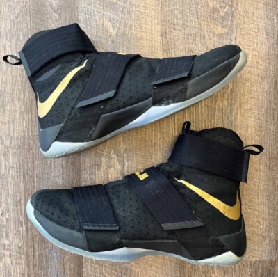 Nike LeBron Zoom Soldier 10 iD Championship Black Gold Sz 15