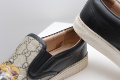 Gucci GG Beige Supreme Tiger-Embroidered Men’s Slip-On Loafers Size 12 G Buy Gucci GG Supreme Slip-On  main image 3