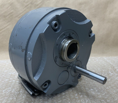 BOSTON GEAR 226S-4   HOLLOW O/P SHAFT  HELICAL SPEED REDUCER  4:1  RATIO  *NOS**