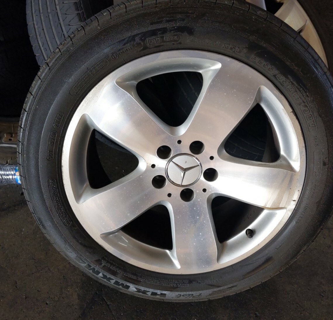 Factory Mercedes-Benz 2003 E320 RIMS Genuine Set 4 OEM Mercedes-benz ...