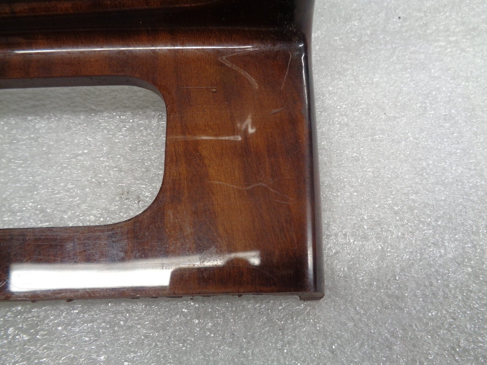 2004-2008 Maserati Quattroporte Center Console Rear Wood Trim Bezel OEM AK221071