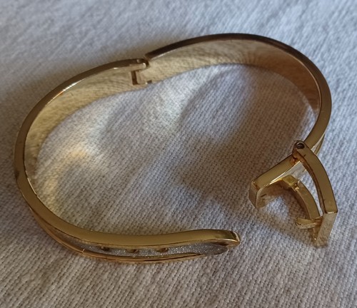 White & Silver Sparkle Goldtone Buckle Hinge Bracelet 3 Adjustable Settings EUC - Picture 4 of 12