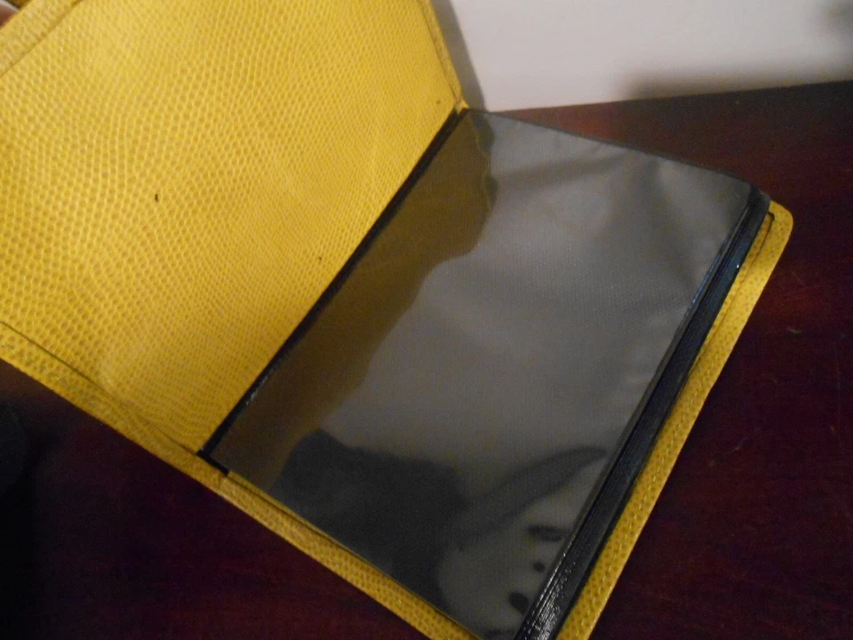 Бумажник для фотографий Raika из лицевой воловьей кожи 4x6 - желтый -новый в коробке - вмещает 40 фотографий - Изображение 4 из 4