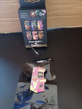 Five Nights At Freddy‘s Loungefly Cupcake Arcade Machine Pin Badge FNAF (A)