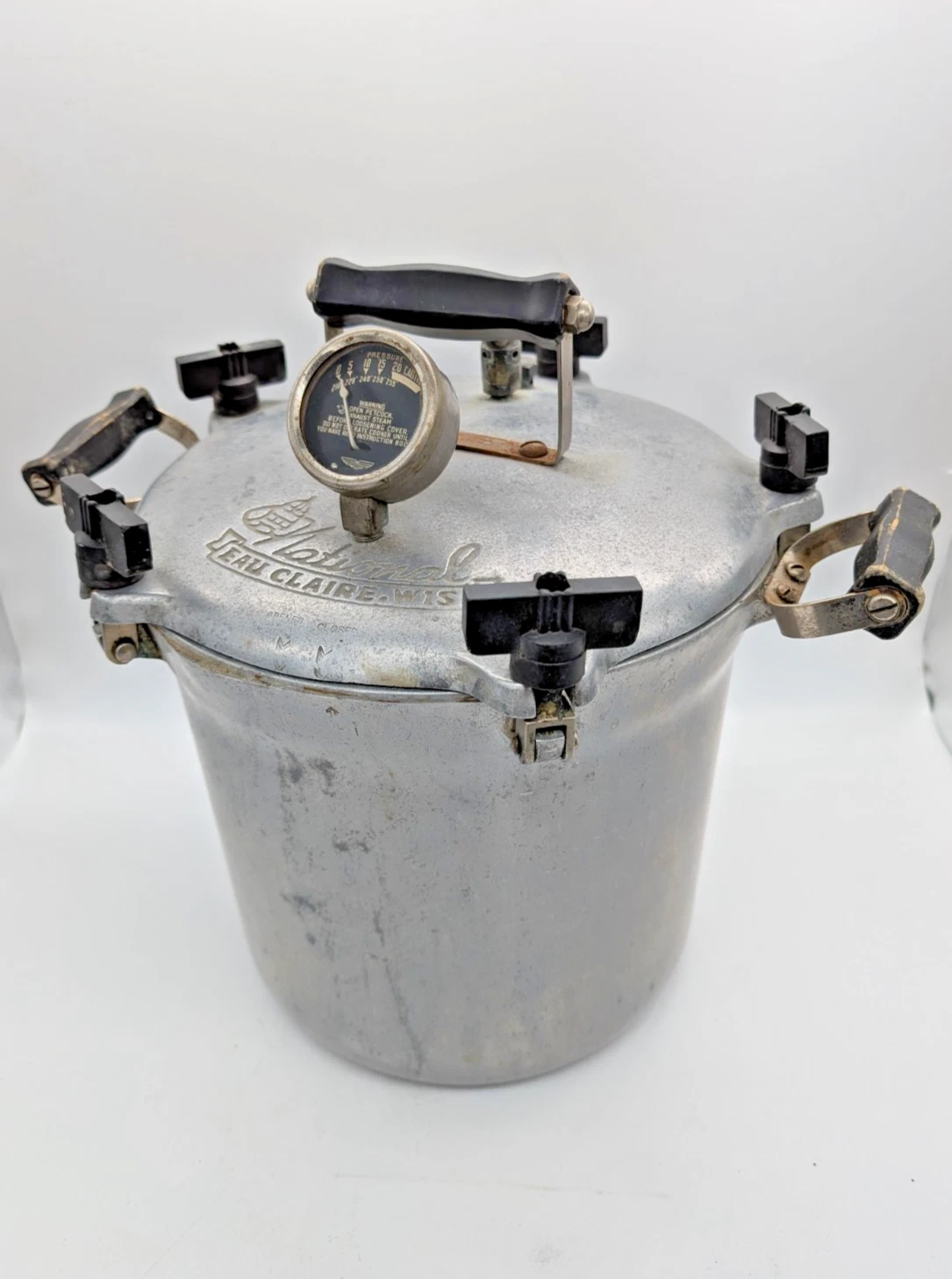 Vintage National Aluminum Pressure Cooker Eau Claire Wis. W/ Basket Untested 40