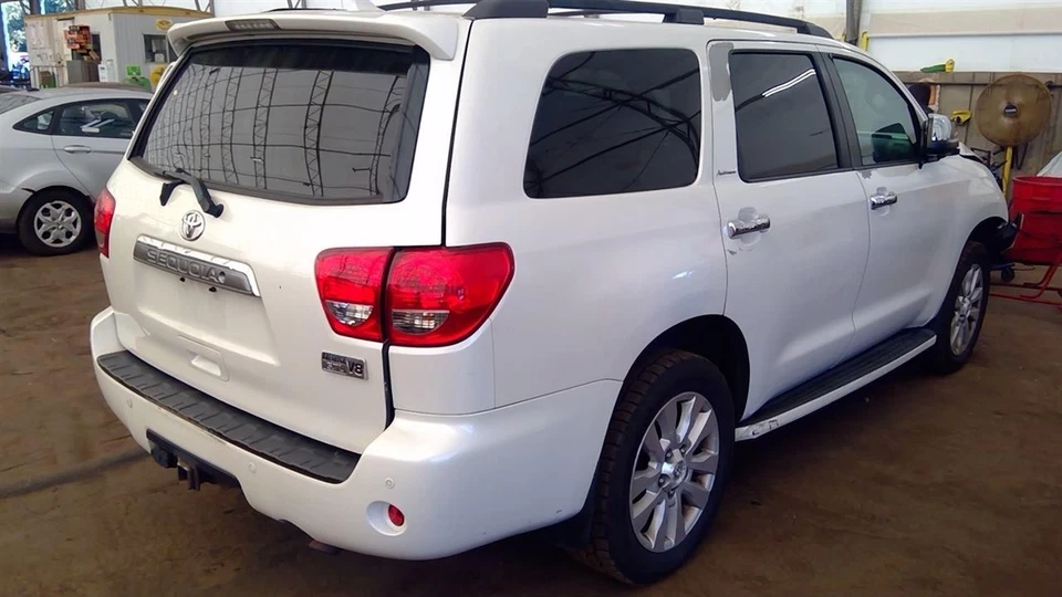 (LOCAL PICKUP ONLY) Passenger Right Front Door Fits 08-22 SEQUOIA 6788757 - Image 3 of 4