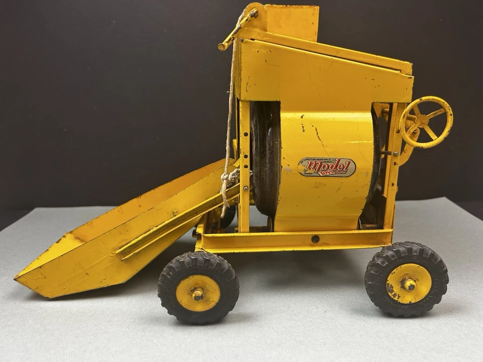 Juguete de construcción mezcladora de concreto Jaeger Doepke 14" años 50 vintage. Bonito Original Foto 2 de 4