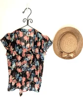 ELLE Black Multi Color Floral Sheer Flowy top pullover ruffle sleeve Small EUC