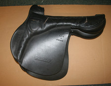 Verkleidung für einen Barnsby GP Sattel schwarz 17,5" unbenutzt