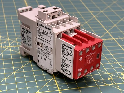 Allen-Bradley 100S-C09EJ14BC Safety Contactor 24VDC 9A 3P +100S-F Guardmaster