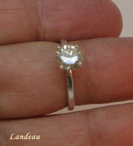 Lab created  1.04 ct   white yellow diamond sterling silver ring (6)v