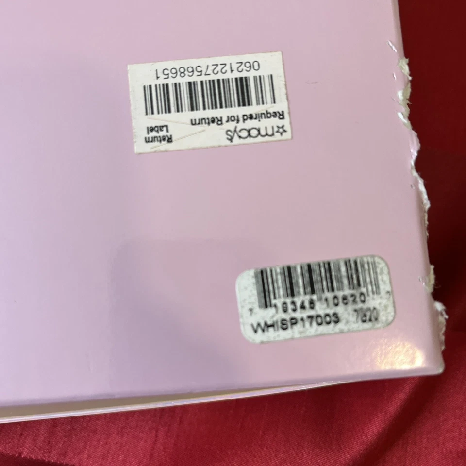 New White Diamonds Elizabeth Taylor 4 Piece Gift Perfume Lotion Wash Spray Set - Image 4 of 4