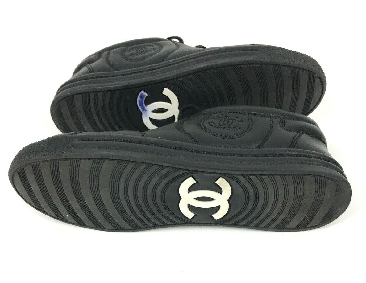 CHANEL ブラック エナメル サイズ36 1/2 CHANEL Shiny Calfskin CC Moccasin Loafers 36 Black 1663554