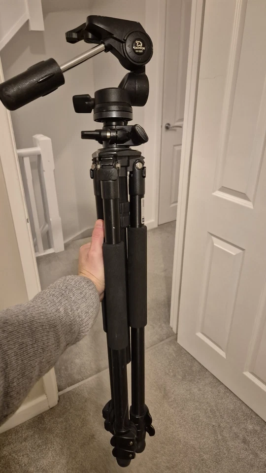 Giottos Professional Aluminium Tripod Extendable Multi Purpose - Image 2 of 3