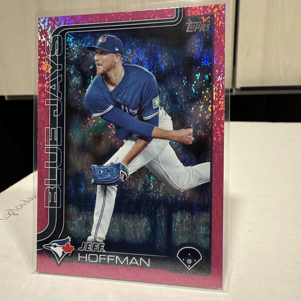 Jeff Hoffman US9 Rosa Holo Lámina Topps Actualización Serie 2025 Toronto Blue Jays Foto 3 de 4