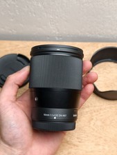 Sigma 16mm f1.4 Fujifilm X Mount Lens with Caps Hood No Box