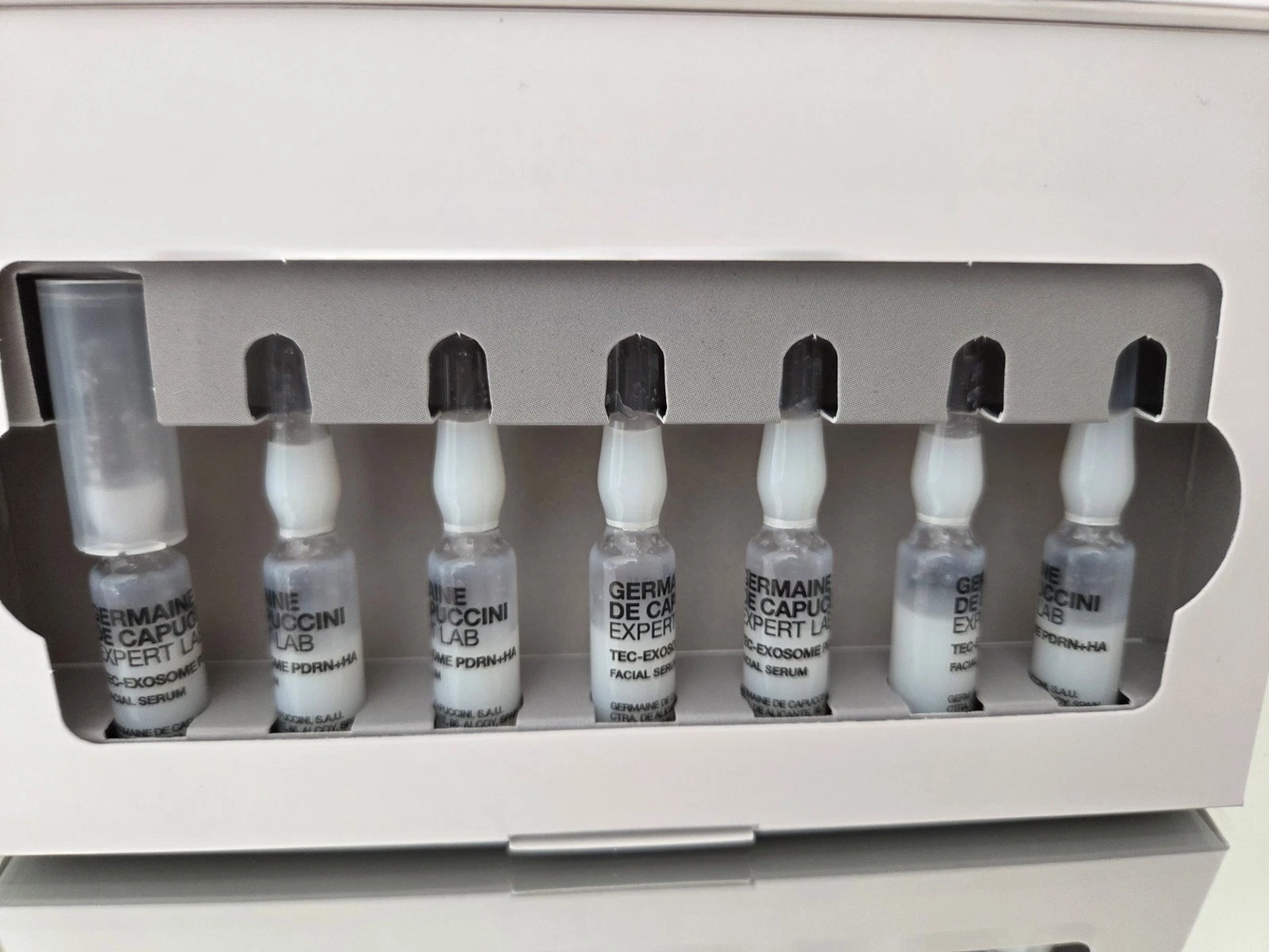 Germaine De Capuccini Collagen Peptide Intensive Tightening Booster Ampoules x 7