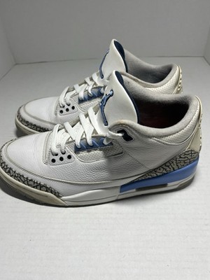 Nike Air Jordan 3 Retro UNC- Size 10.5 (small stain In Back  Jordan 3 UNC size 10.5 main image 0