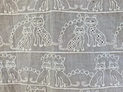 Scheibengardine Gardine mit Katzen bestickt 100% Baumwolle Landhaus Shabby - Bild 1 von 4